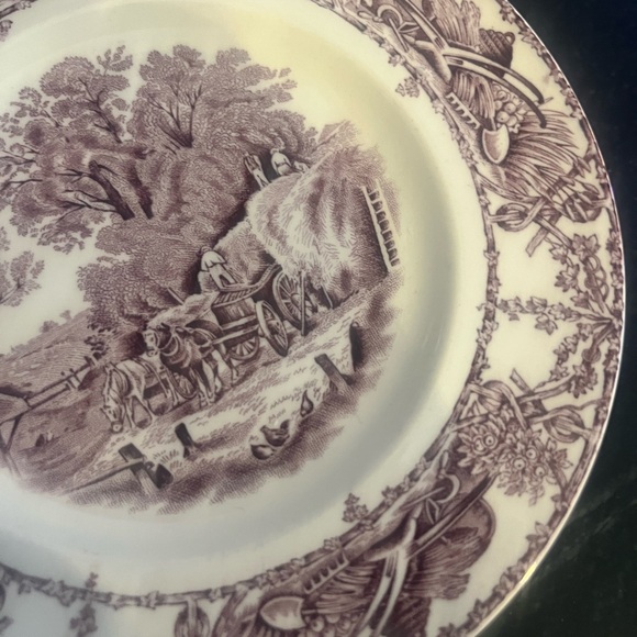 6 Vintage Clarice Cliff PURPLE Dessert Plates - Picture 5 of 8